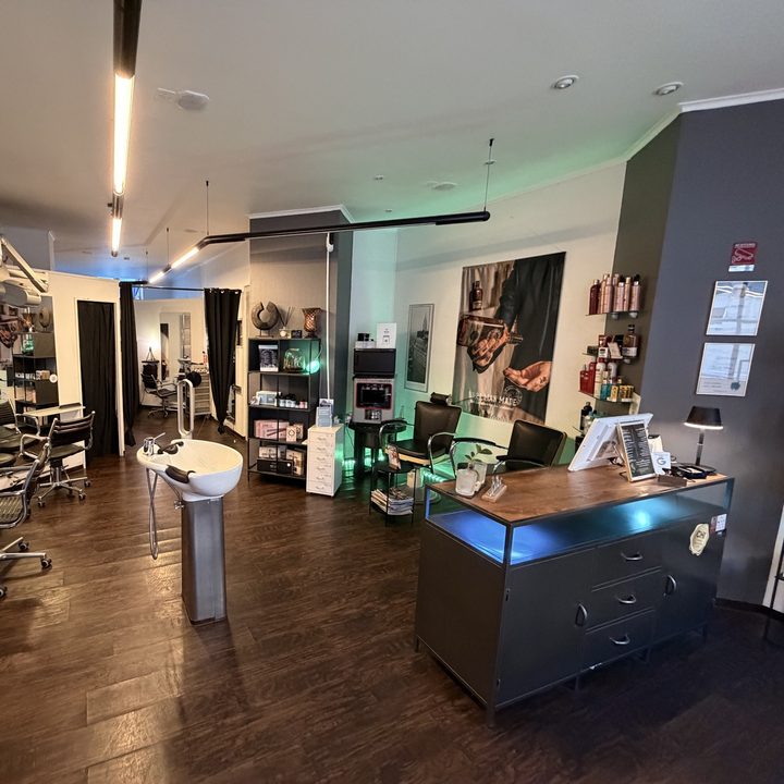 Empfang und CHI ColorMaster im Salon